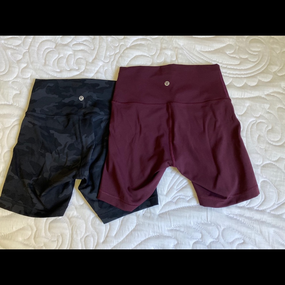 2 pairs of Wunder under train 6